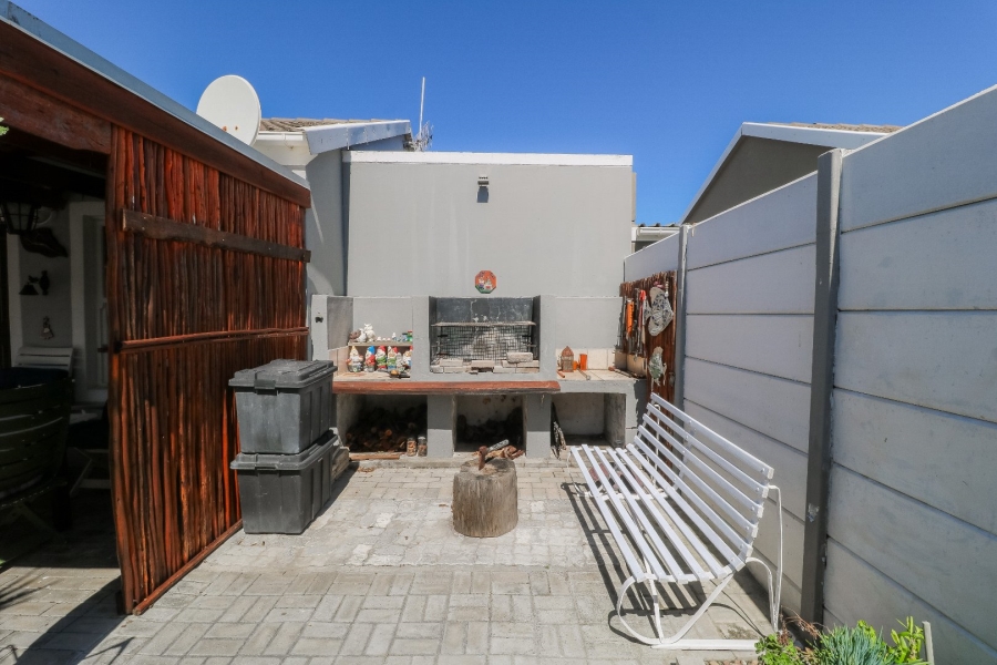 2 Bedroom Property for Sale in Onverwacht Western Cape